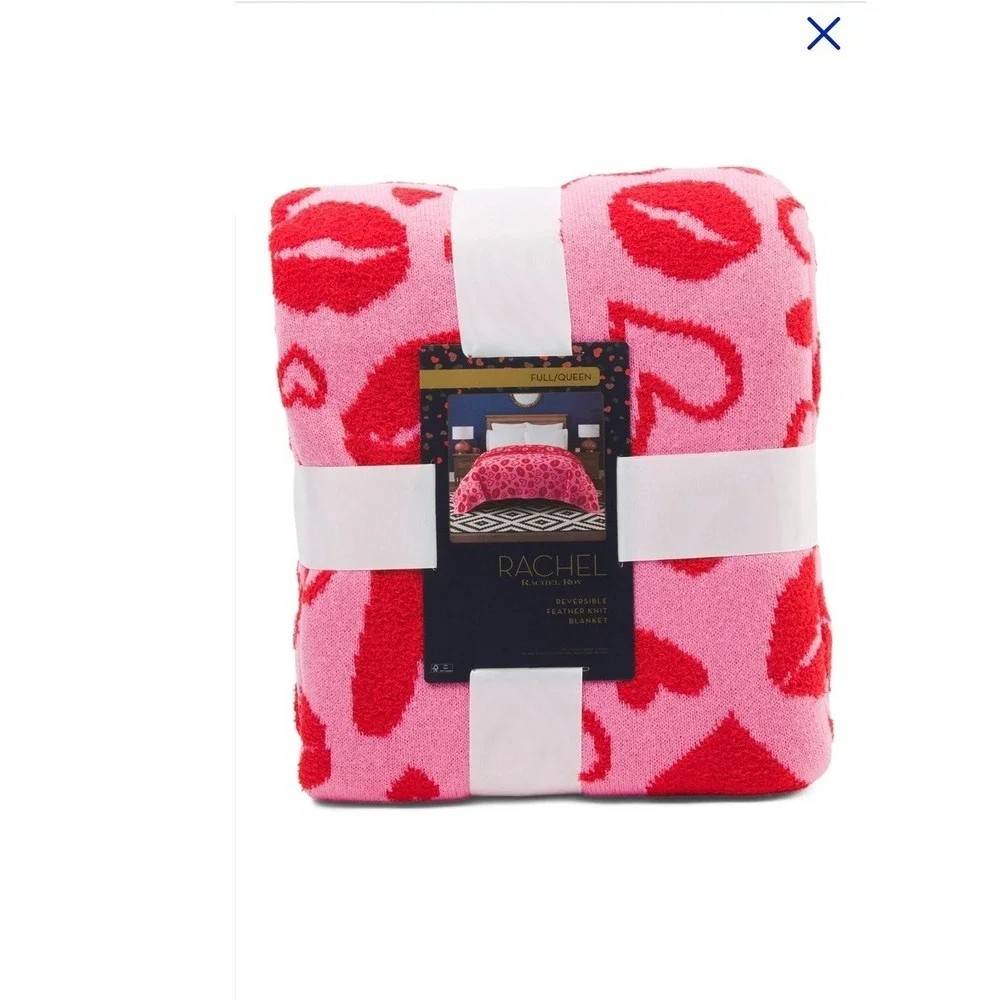 Hearts Lips Throw RACHEL ROY Pink Red Reversible Blanket 90 x 90 Valentine's NWT